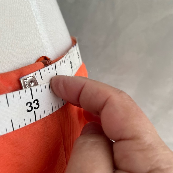 ARMANI ( rip) Vintage Silk Skirt - Picture 4 of 11